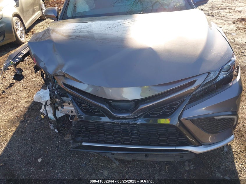 2024 TOYOTA CAMRY HYBRID VIN: 4T1K31AK7RU623428