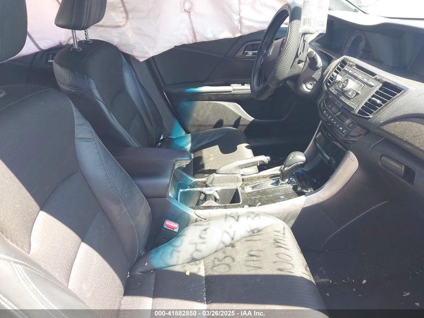 2017 HONDA ACCORD VIN: 1HGCR2F53HA118309