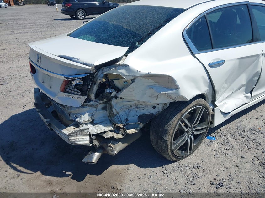 2017 HONDA ACCORD VIN: 1HGCR2F53HA118309