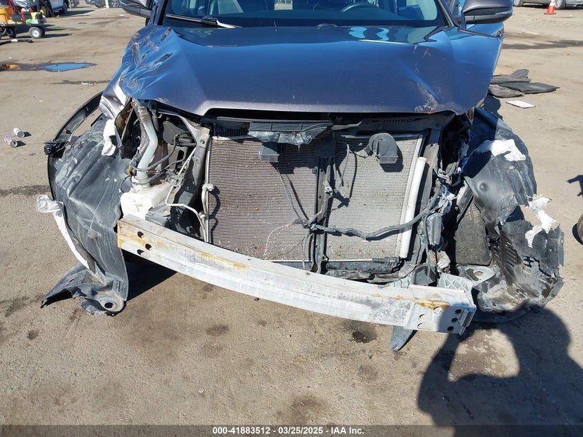 2019 TOYOTA HIGHLANDER VIN: 5TDJZRFH1KS576370