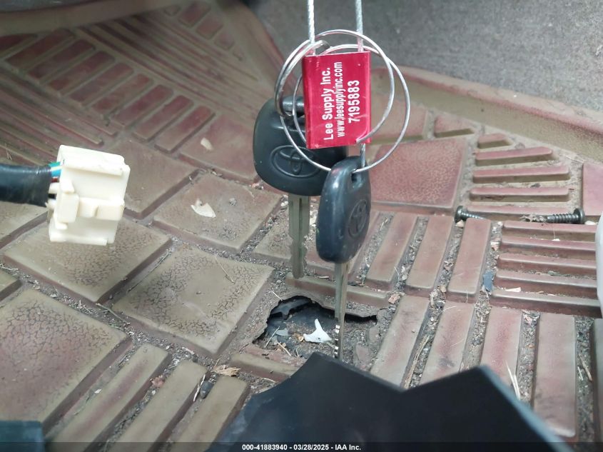 2003 Toyota 4Runner Limited V8 VIN: JTEBT17RX30002381 Lot: 41883940