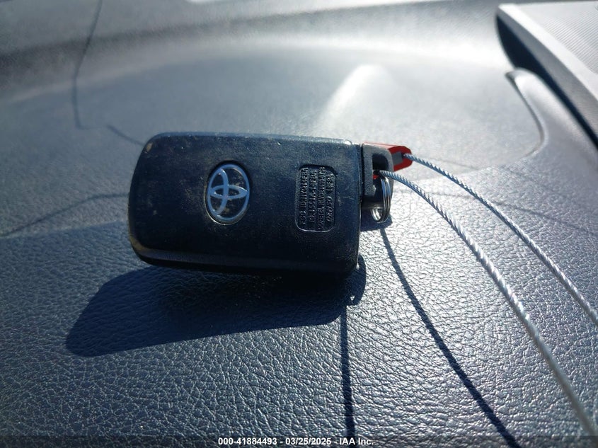 2015 TOYOTA CAMRY HYBRID VIN: 4T1BD1FK2FU165072