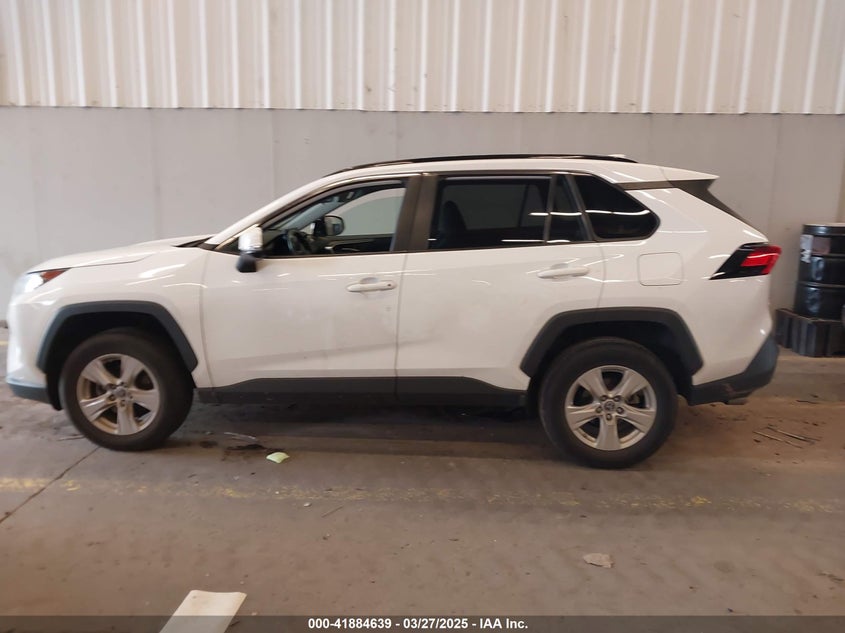 2019 TOYOTA RAV4 VIN: JTMP1RFV3KD025585