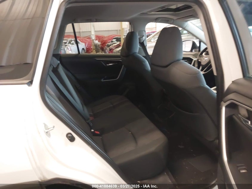 2019 TOYOTA RAV4 VIN: JTMP1RFV3KD025585
