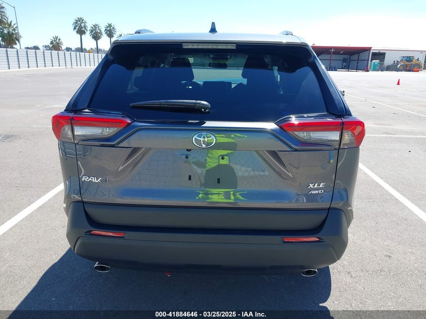 2025 TOYOTA RAV4 XLE - 2T3P1RFV6SC502305