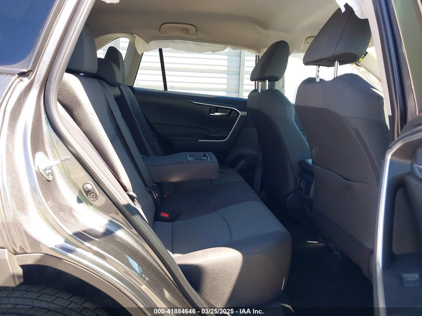 2025 TOYOTA RAV4 XLE - 2T3P1RFV6SC502305