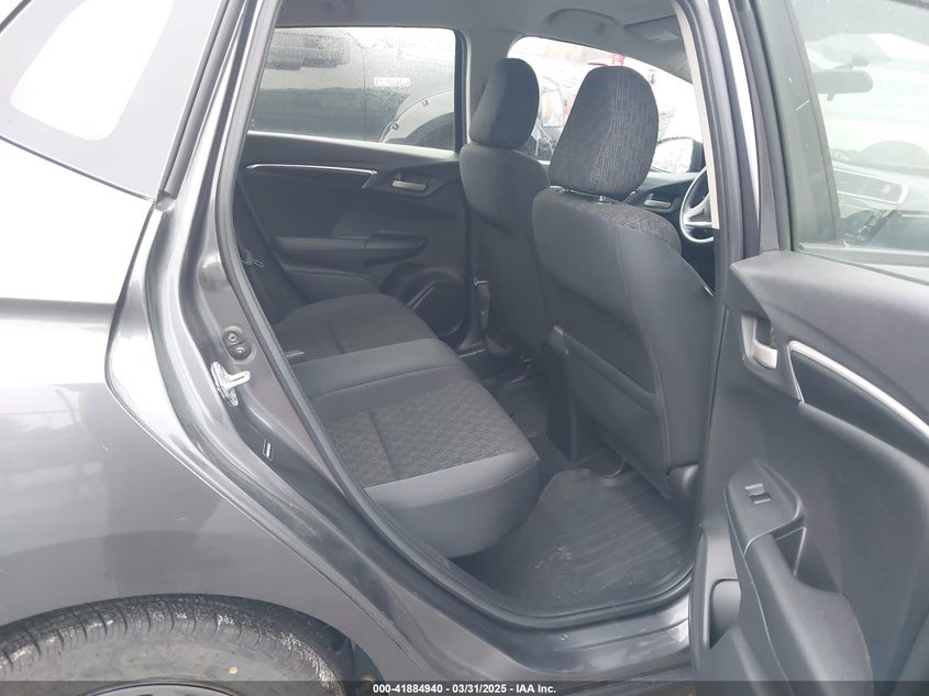 2016 HONDA FIT VIN: JHMGK5H57GX030375