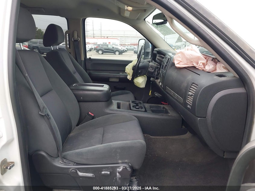 2007 CHEVROLET SILVERADO 2500HD VIN: 1GCHC23607F520597