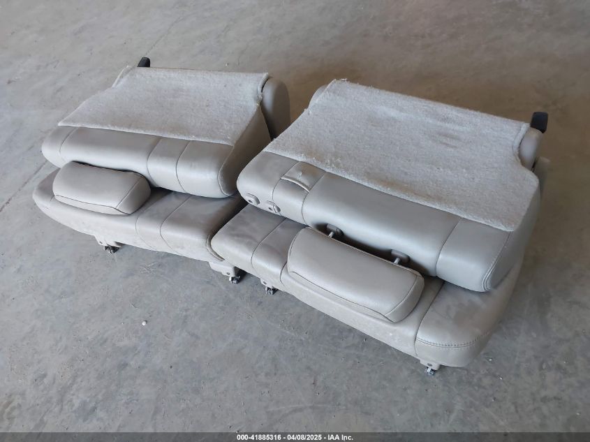 2007 Toyota Sequoia Sr5 V8 VIN: 5TDBT44A77S289234 Lot: 41885316