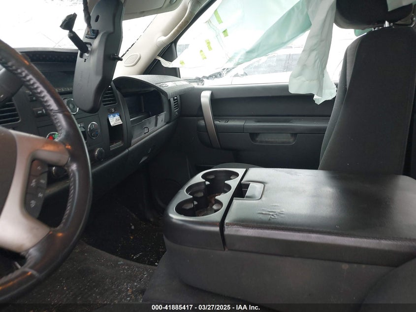 2011 CHEVROLET SILVERADO VIN: 3GCPCSE04BG393218