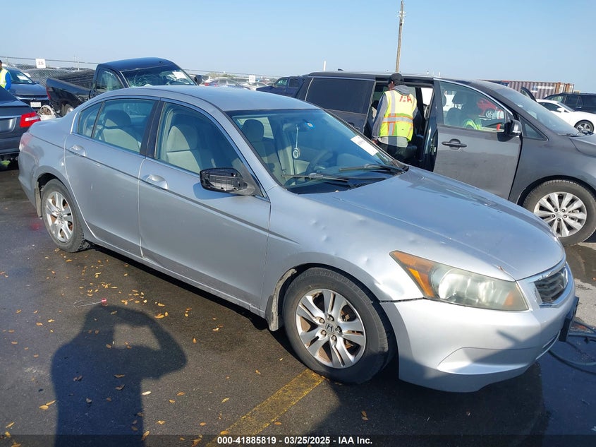 2009 HONDA ACCORD VIN: 1HGCP26499A047177