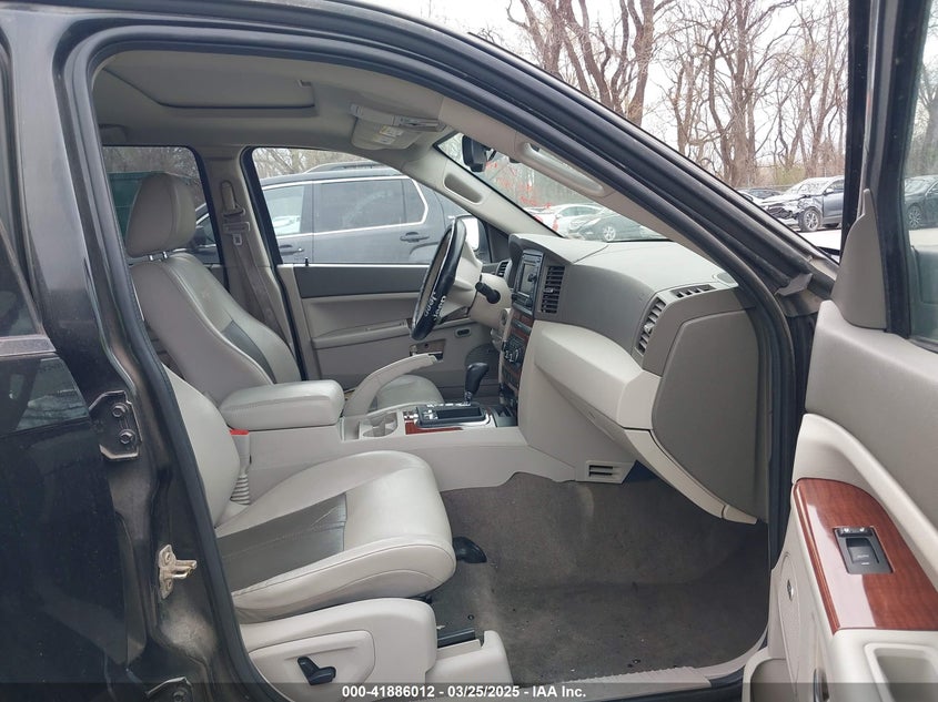 2007 JEEP GRAND CHEROKEE VIN: 1J8HR58277C634743