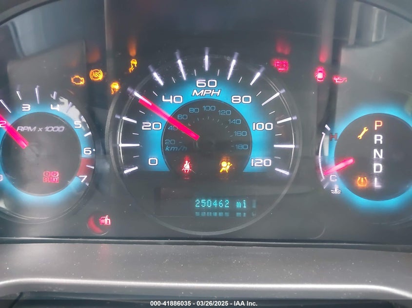 2011 FORD FUSION VIN: 3FAHP0HA2BR322918