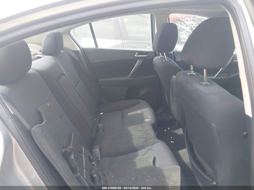 2011 MAZDA MAZDA3 VIN: JM1BL1VG1B1491171