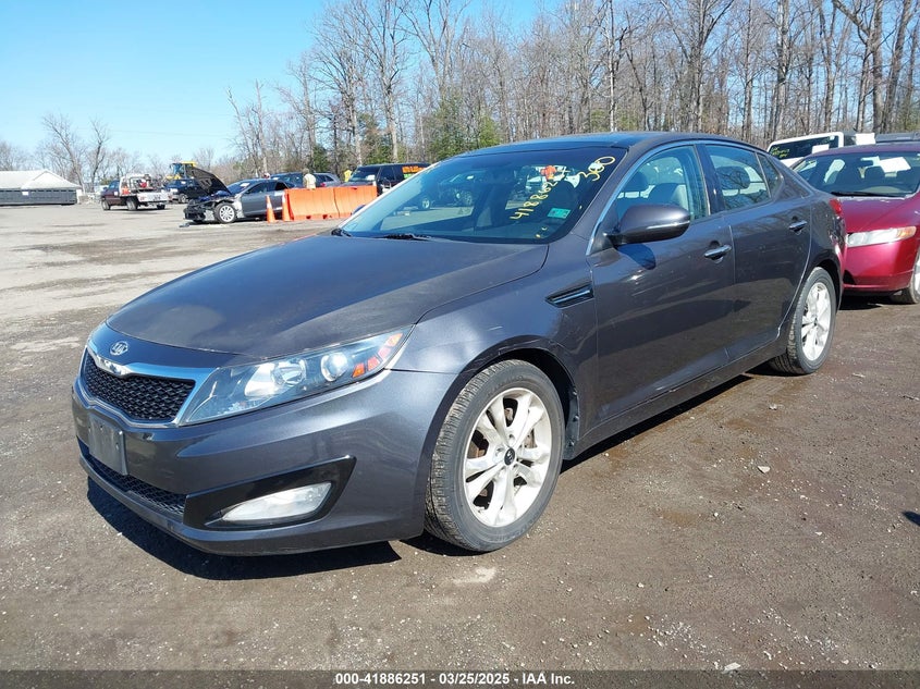 2011 KIA OPTIMA VIN: KNAGN4A77B5055020