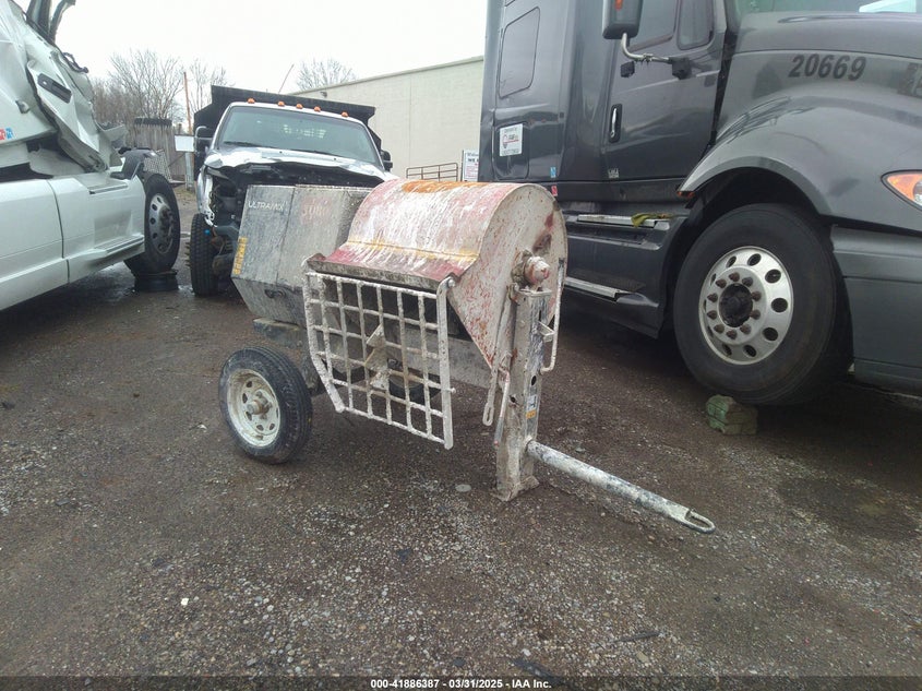 2021 TORO CEMENT MIXER