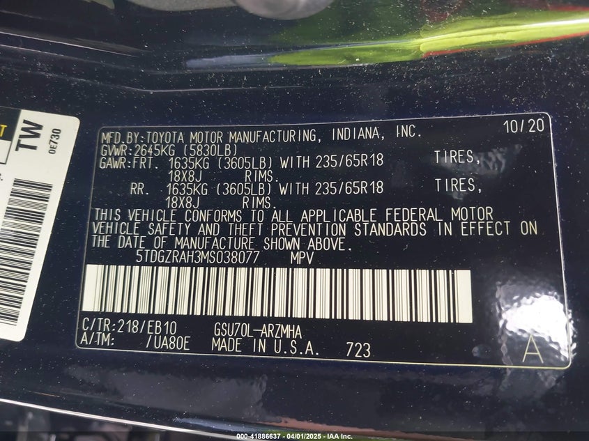 VIN 5TDGZRAH3MS038077 2021 TOYOTA HIGHLANDER XLE