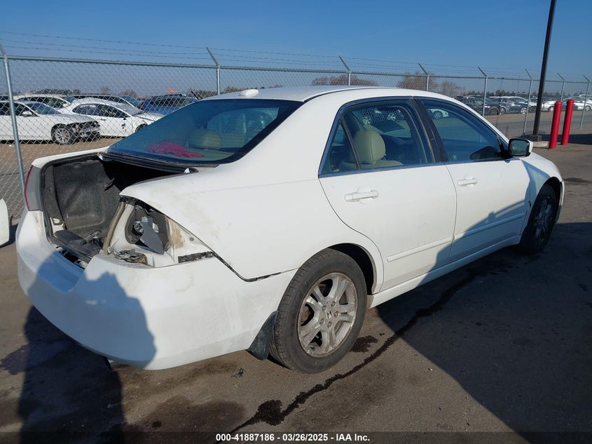 2006 HONDA ACCORD VIN: 1HGCM568X6A007831