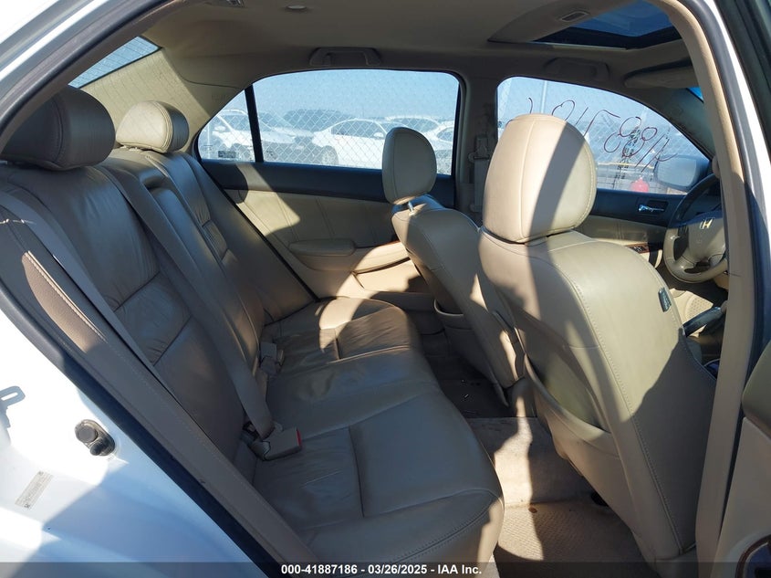2006 HONDA ACCORD VIN: 1HGCM568X6A007831