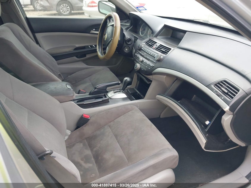 2011 HONDA ACCORD SDN VIN: 1HGCP2F3XBA086826