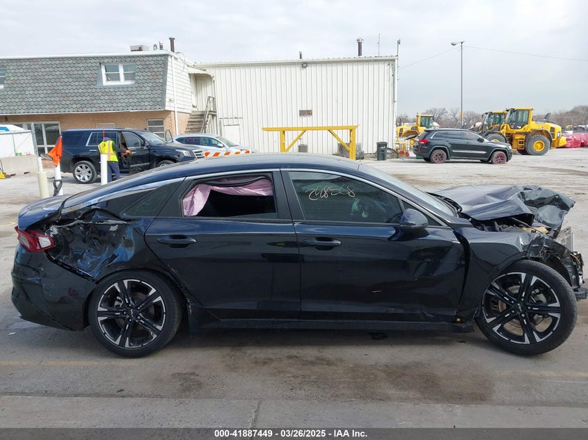 2022 KIA K5 VIN: 5XXG64J26NG166520