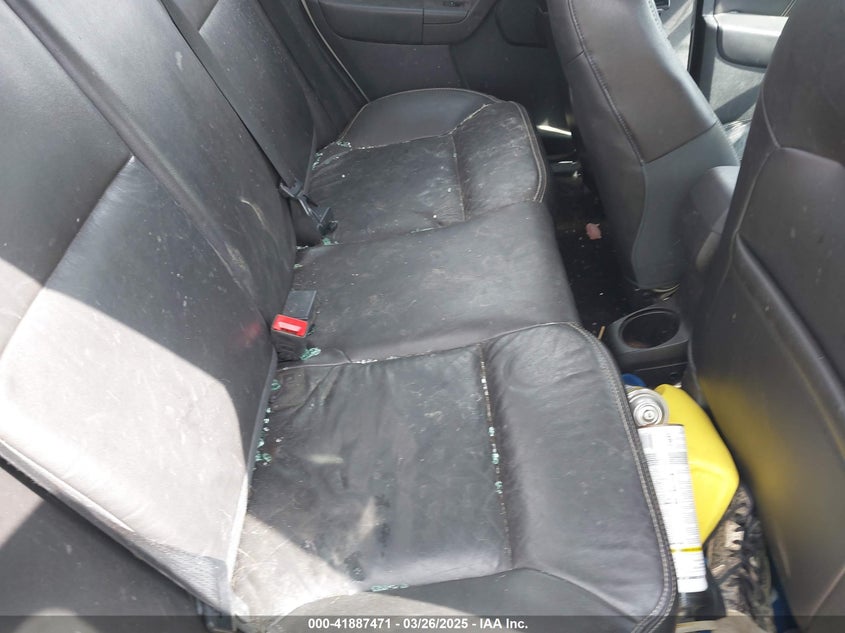 2010 FORD FOCUS VIN: 1FAHP3HN3AW131735