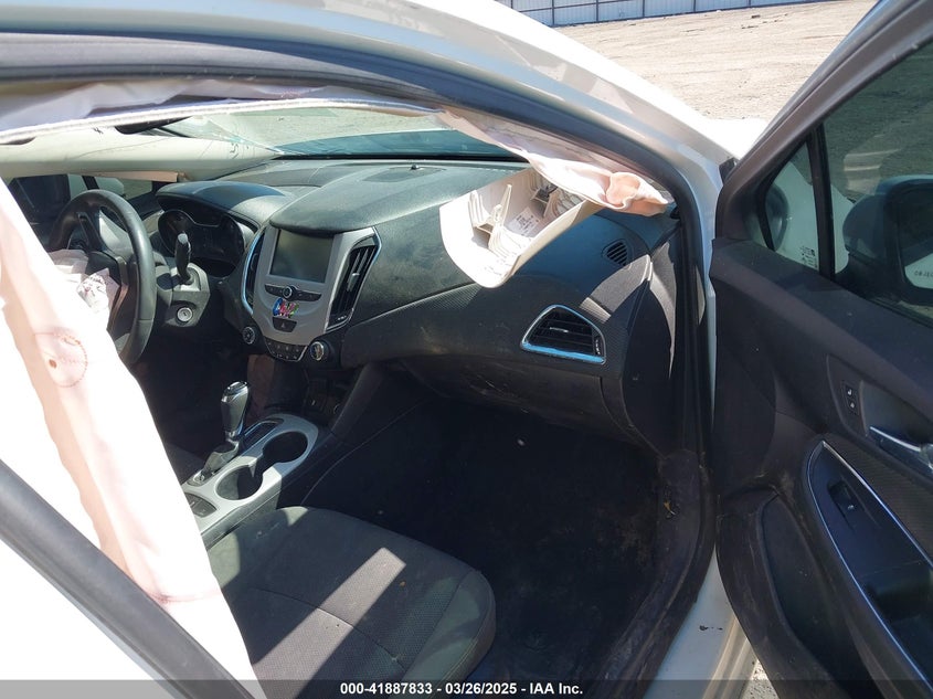 2016 CHEVROLET CRUZE VIN: 1G1BC5SM8G7328743