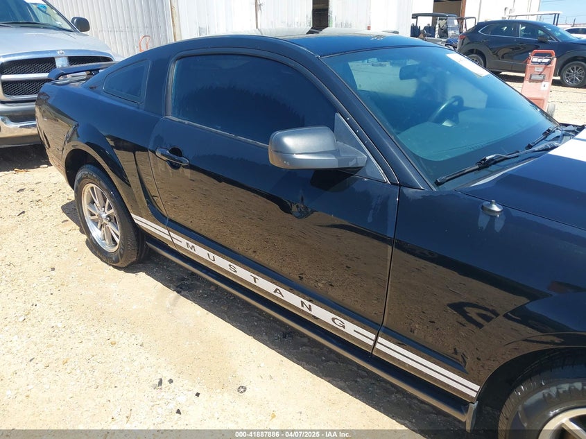 2005 Ford Mustang V6 Deluxe/V6 Premium VIN: 1ZVFT80NX55187265 Lot: 41887886