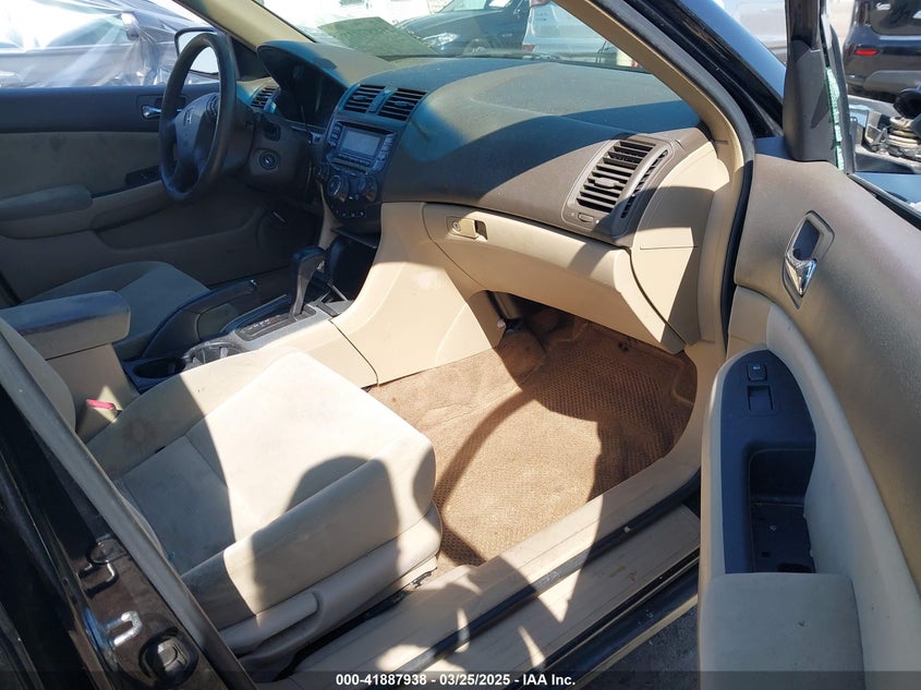 2007 HONDA ACCORD VIN: 1HGCM56417A090693
