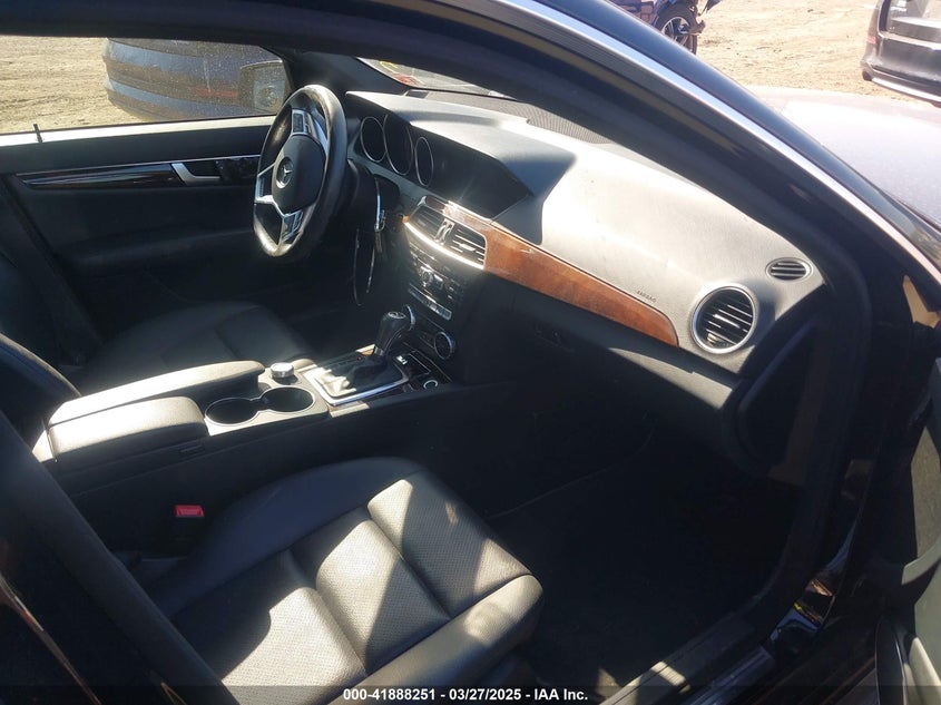 2012 MERCEDES-BENZ C 300 VIN: WDDGF8BB4CR192166