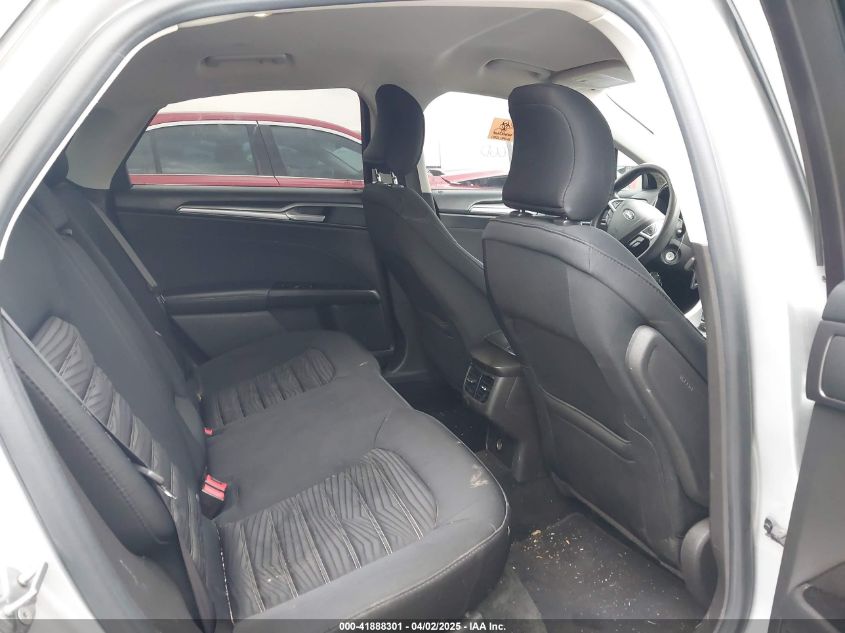 Image 8 of 2016 Ford Fusion  salvage vehicle - Lot #41888301 at IAAI