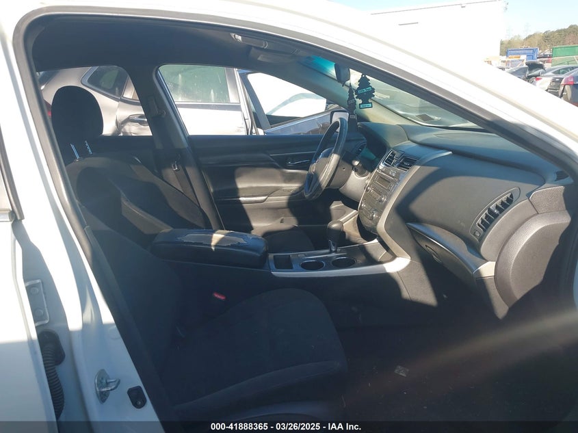 2015 NISSAN ALTIMA VIN: 1N4AL3AP8FC569104