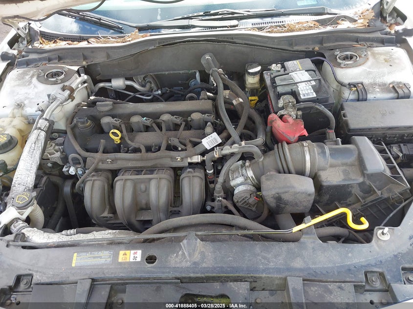 2011 FORD FUSION VIN: 3FAHP0HA0BR176938