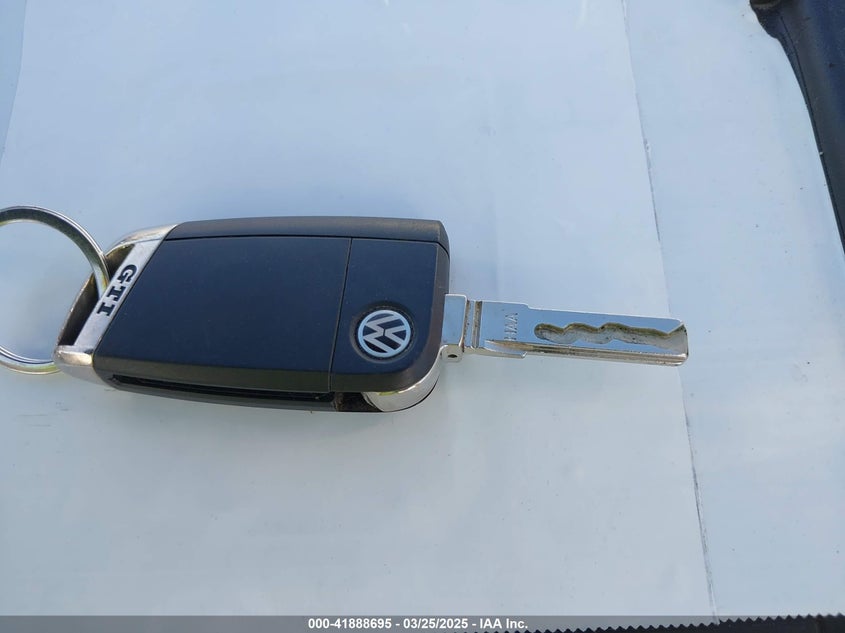 2016 Volkswagen Golf Gti Se W/Performance Package 4-Door VIN: 3VW447AU7GM021044 Lot: 41888695