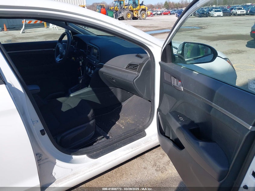 2019 HYUNDAI ELANTRA VIN: 5NPD74LF3KH476088
