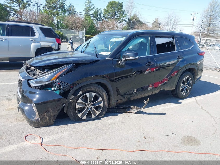 2021 TOYOTA HIGHLANDER XLE - 5TDGZRAH5MS523207