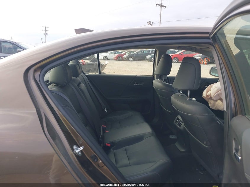 2017 HONDA ACCORD VIN: JHMCR6F59HC022905