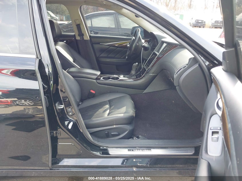 2019 INFINITI Q50 VIN: JN1EV7AR3KM556525