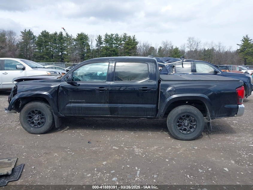 VIN 3TYCZ5AN4NT092989 2022 TOYOTA TACOMA SR5 V6