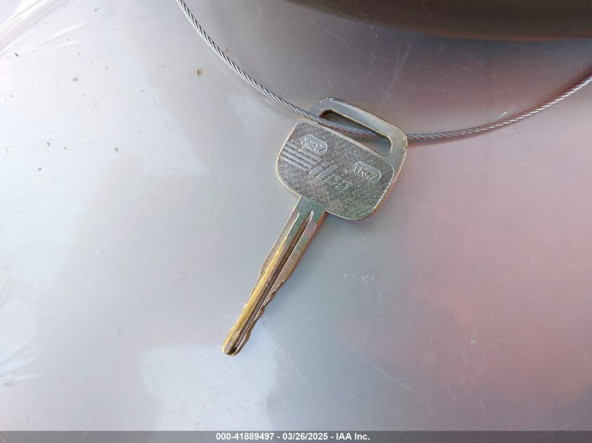 1995 Toyota Camry Le VIN: 4T1SK12W6SU489070 Lot: 41889497