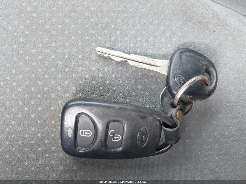 2008 HYUNDAI SANTA FE VIN: 5NMSH13E08H140124