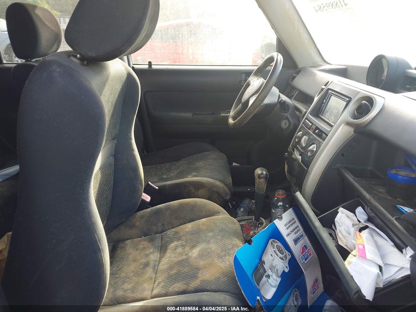 2006 SCION XB VIN: JTLKT324964103876