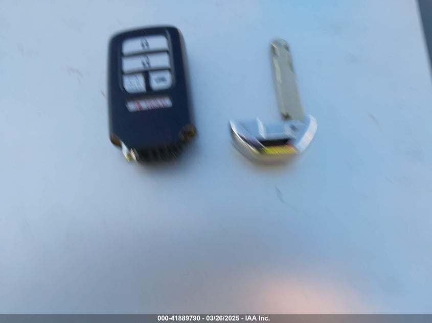 2018 HONDA CIVIC VIN: SHHFK7H58JU406459