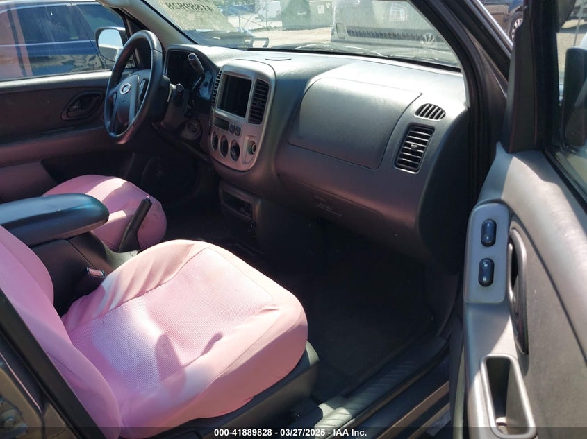 2003 FORD ESCAPE auction photo 5