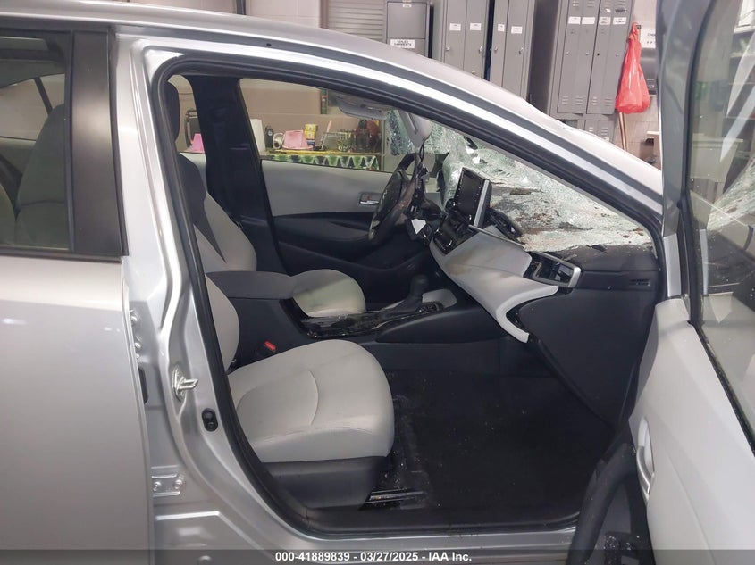 2020 TOYOTA COROLLA LE - JTDEPRAE3LJ087410