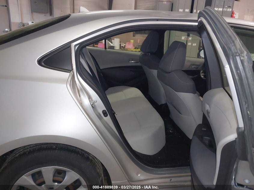 2020 TOYOTA COROLLA LE - JTDEPRAE3LJ087410