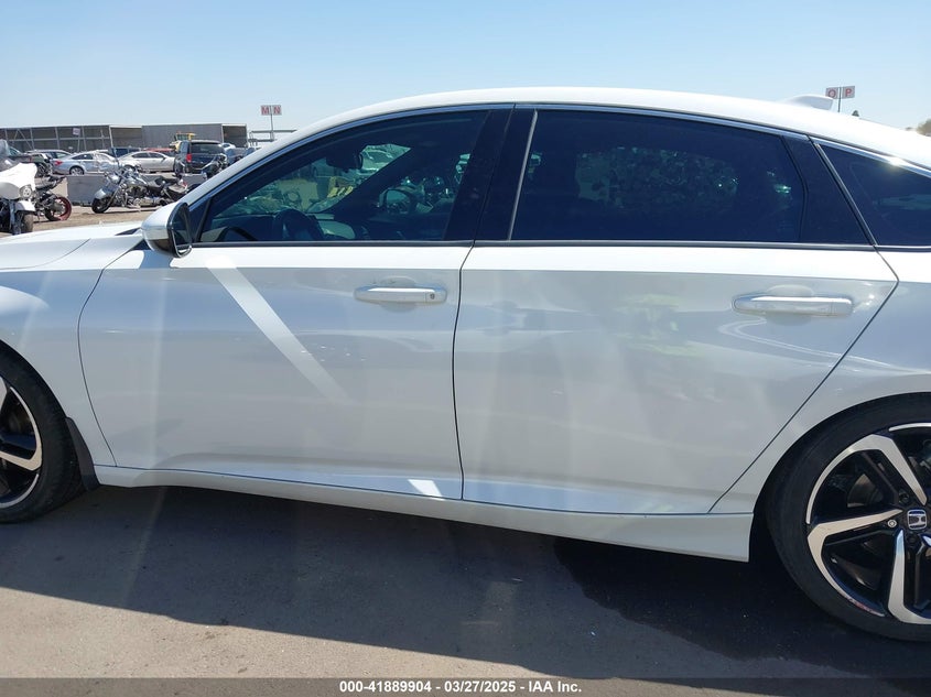 2018 HONDA ACCORD VIN: 1HGCV1F35JA119374