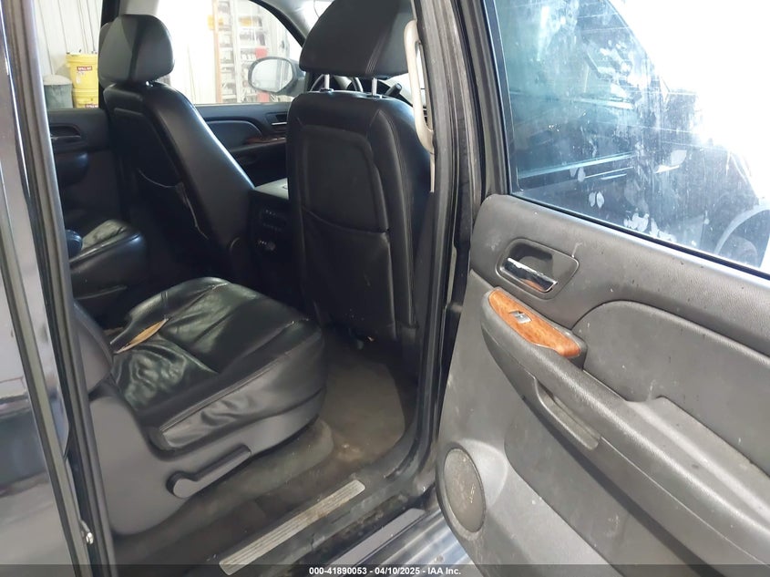 2008 GMC YUKON XL 1500 VIN: 1GKFC16098R187443