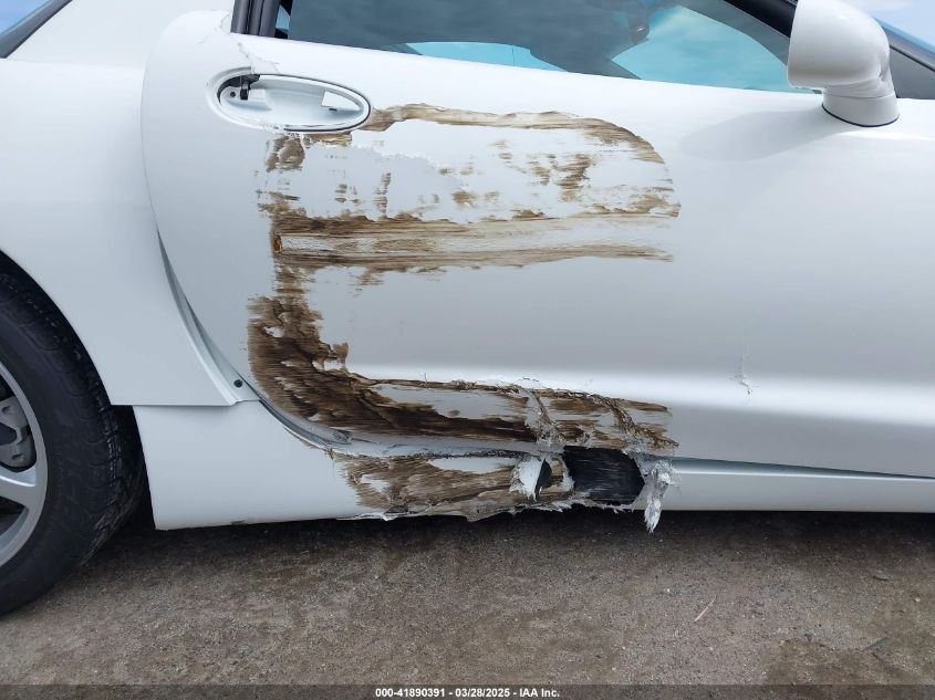 2000 Chevrolet Corvette Hardtop VIN: 1G1YY12G7Y5115827 Lot: 41890391