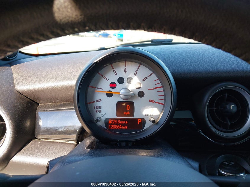 2014 MINI CLUBMAN VIN: WMWZG3C54ET800699